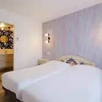 Hotel Eqynox
